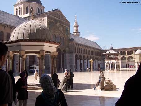 How long for Damascus' Umayyad Mosque?