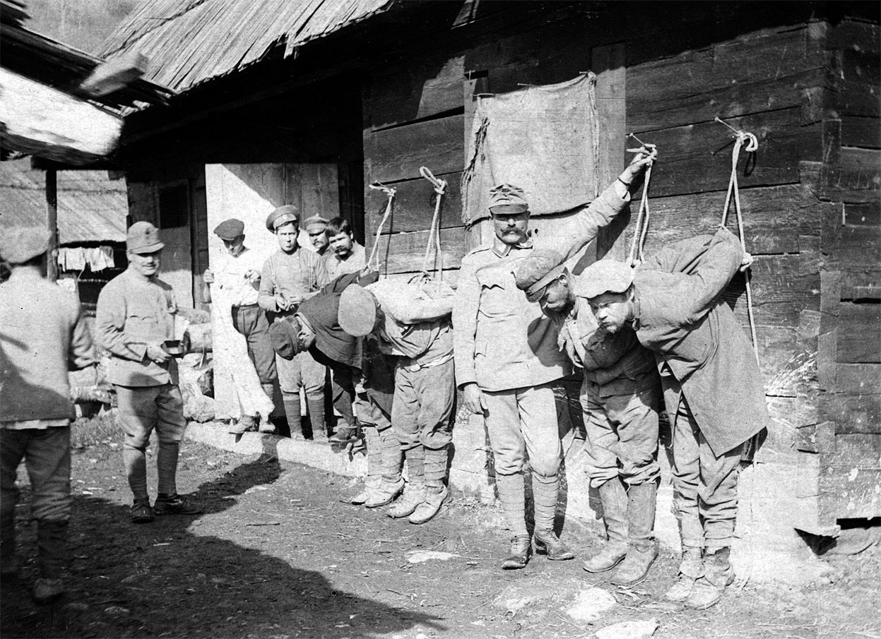 Злодеяния немецко фашистских захватчиков. Австрийские пленные первой мировой войны. Русские пленные в первой мировой войне.